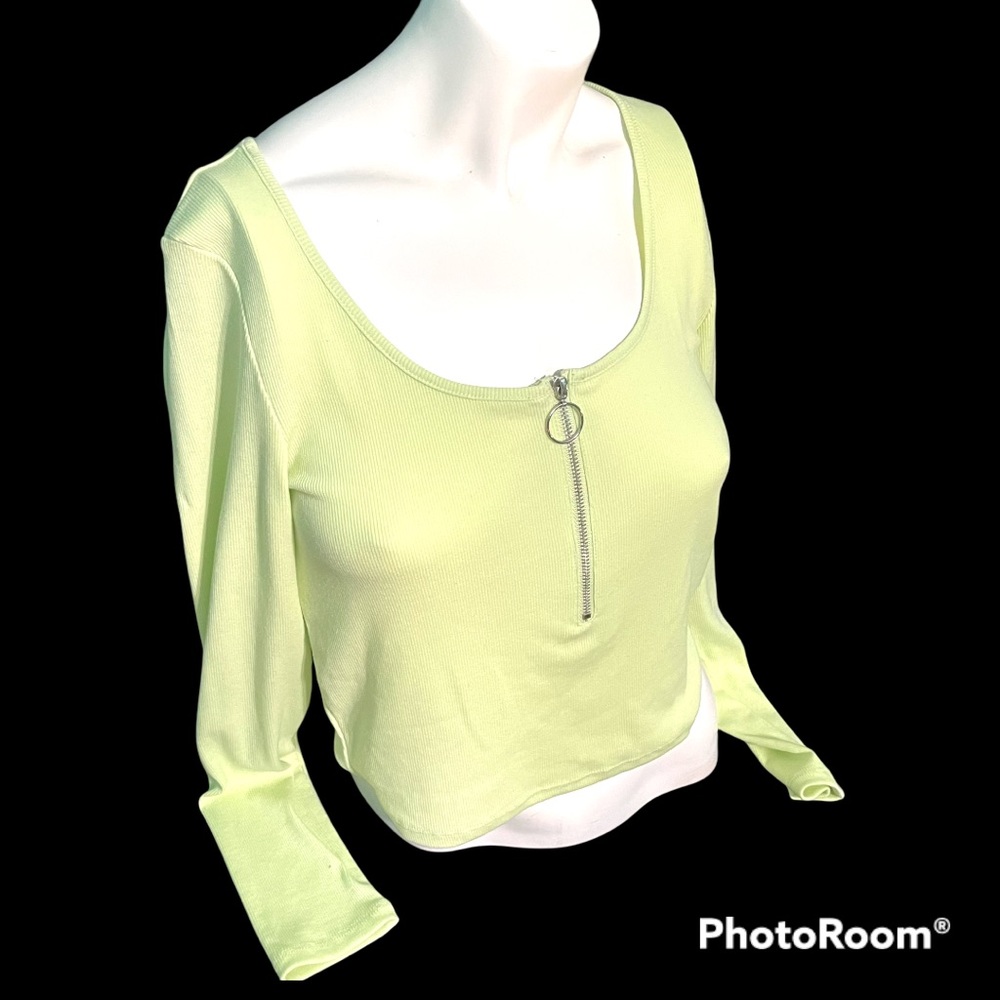 NEW| ELODIE Long Sleeve Half Zip Crop Top